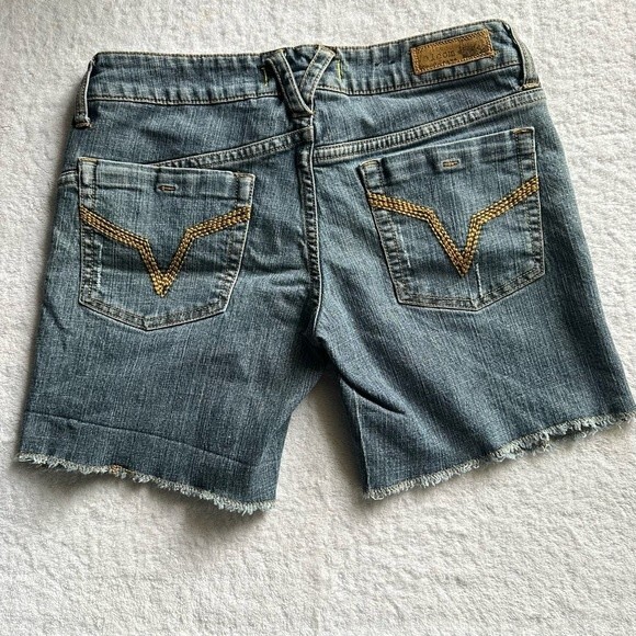 Volcom Boyfriend Cut Factory Distressed Medium Wash Denim Jeans Shorts Size 1 - Picture 3 of 4